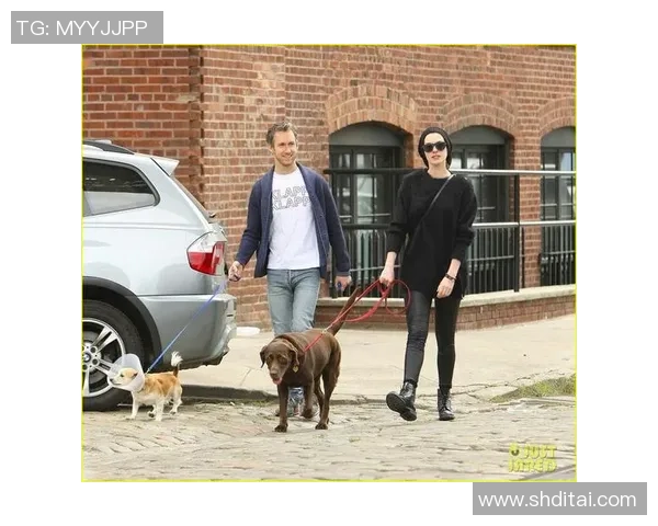 与足球明星亲密合影的创意模板分享，记录下难忘瞬间的最佳选择