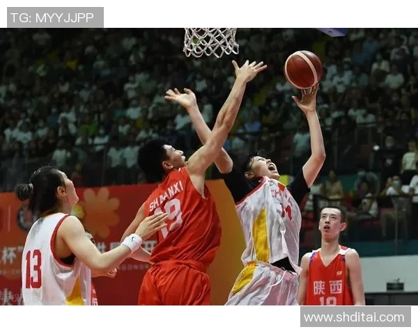 重庆篮球队的控制体系与战术分析探讨篮球比赛中的战略运用与团队协作 重庆篮球队的控制体系与战术分析探讨篮球比赛中的战略运用与团队协作